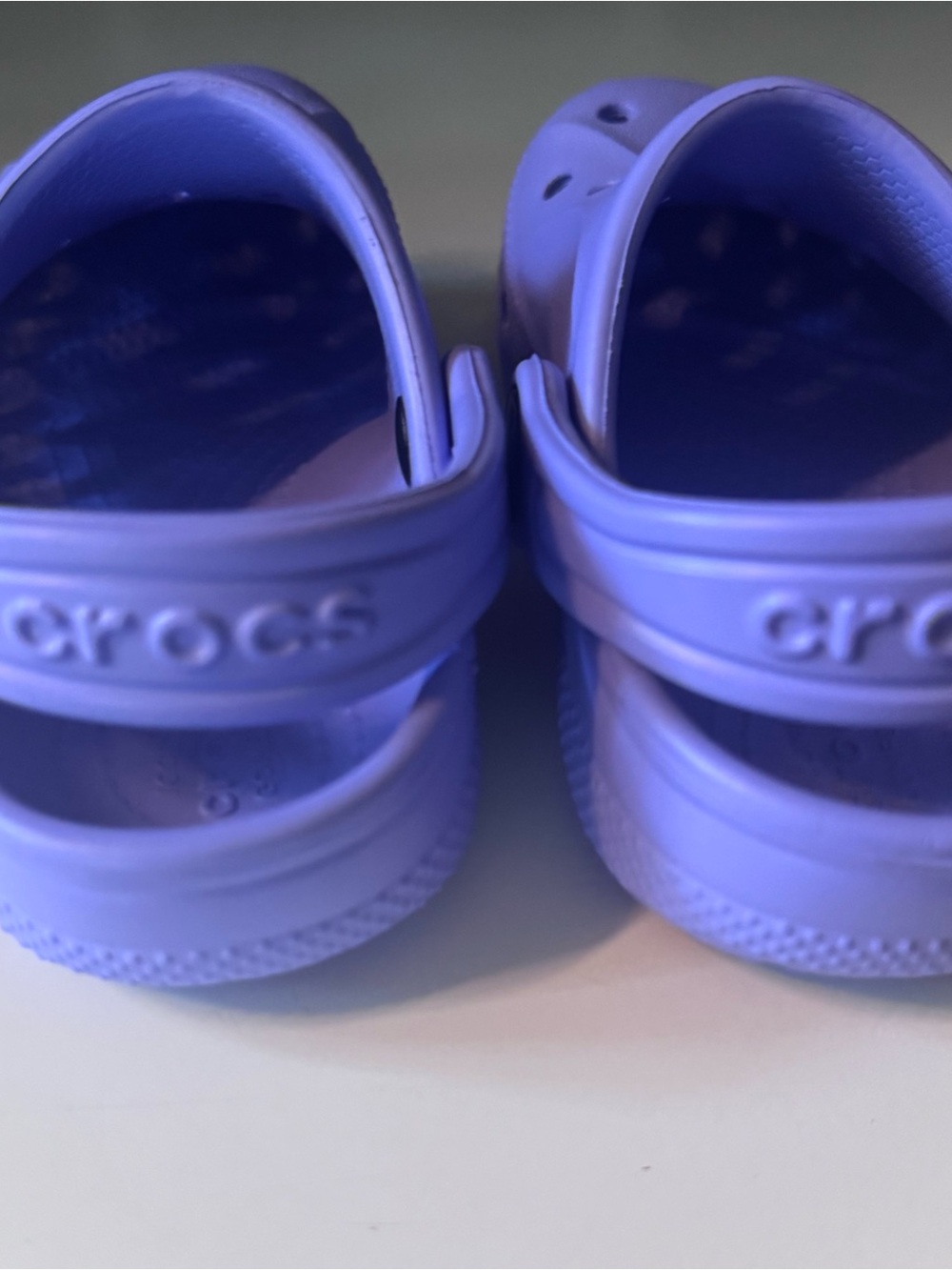 Crocs child’s 8c purple/lavender - Picture 2 of 3